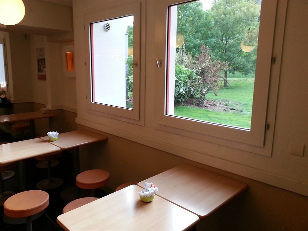 Ibis Budget Châteaudun Eksteriør bilde