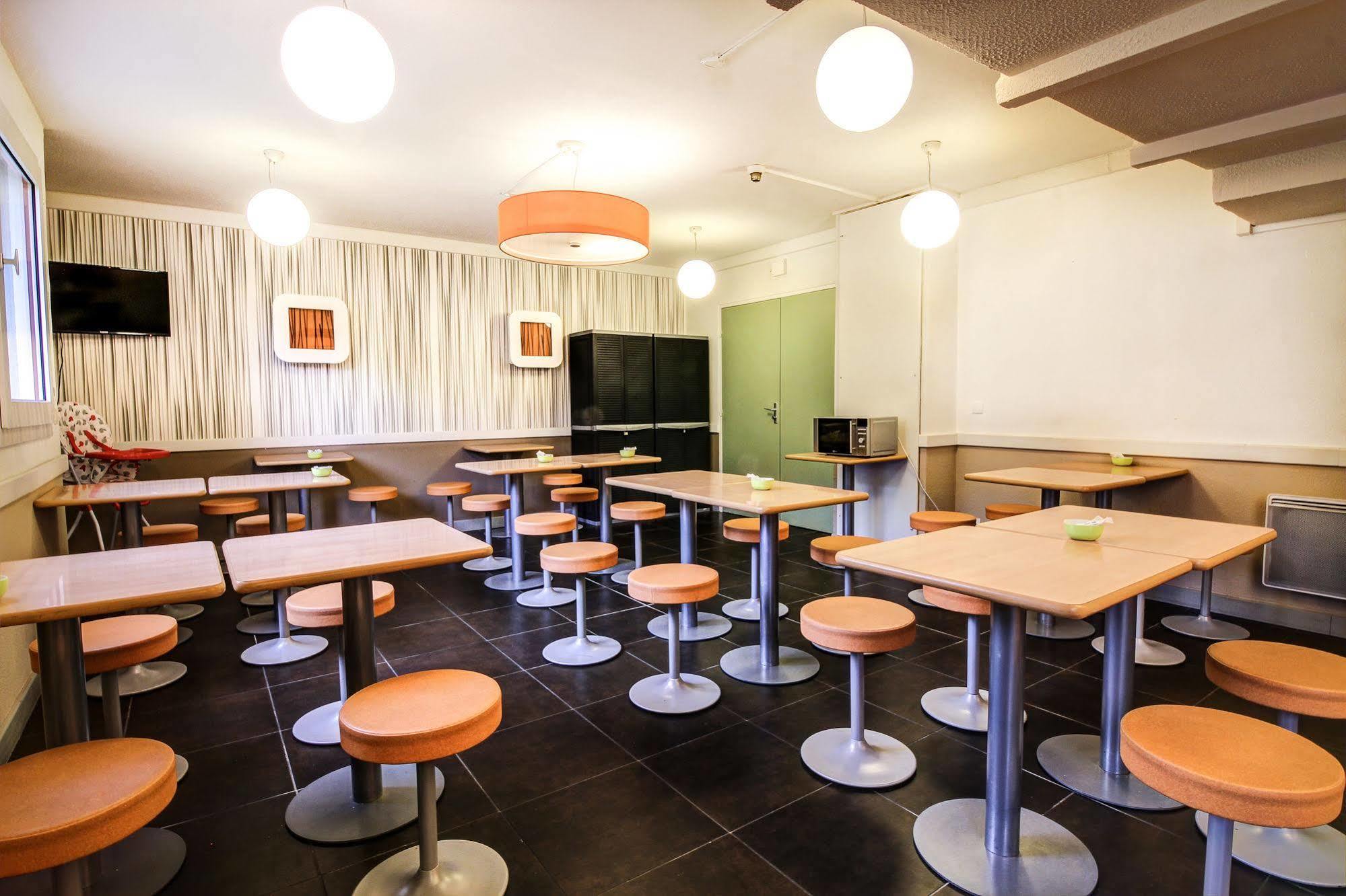 Ibis Budget Châteaudun Eksteriør bilde